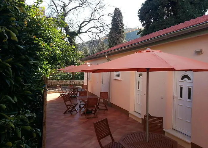 Apartments Dalmatino